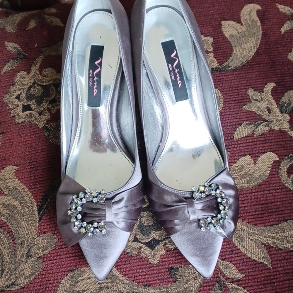 Nina gray 2.5" heel size 8M rhinestones satin, wedding,  formal